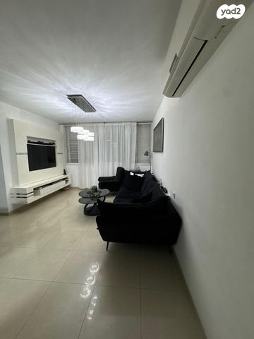 צלילי חנינא 11