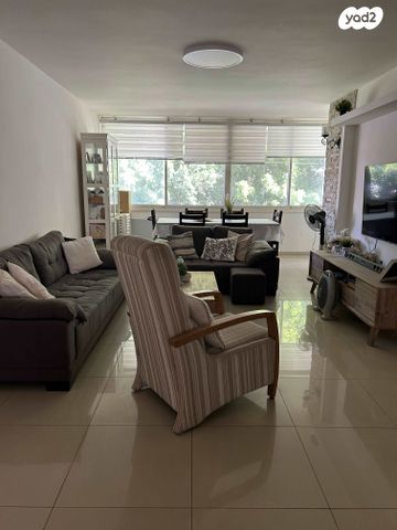 שדרות ששת הימים 51