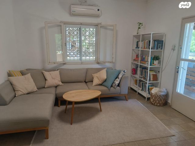 א.ד. גורדון 14