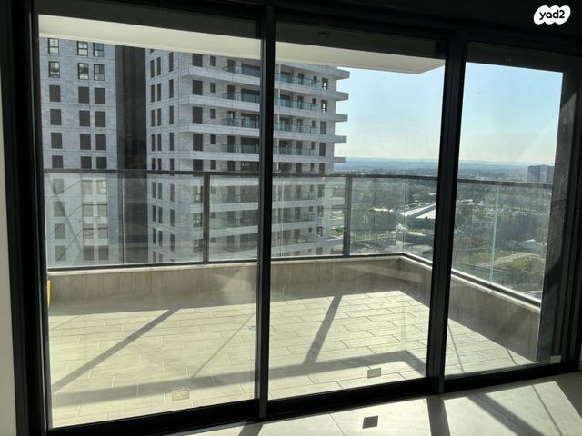 יונה וולך 16