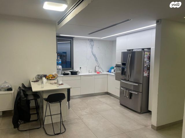 הגוש הגדול, רמת אביב החדשה, נופי ים