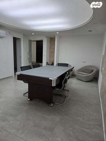 קרן היסוד 62