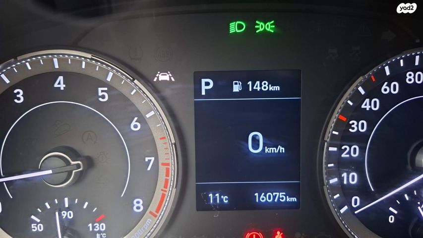 מודעת רכב יונדאי וניו