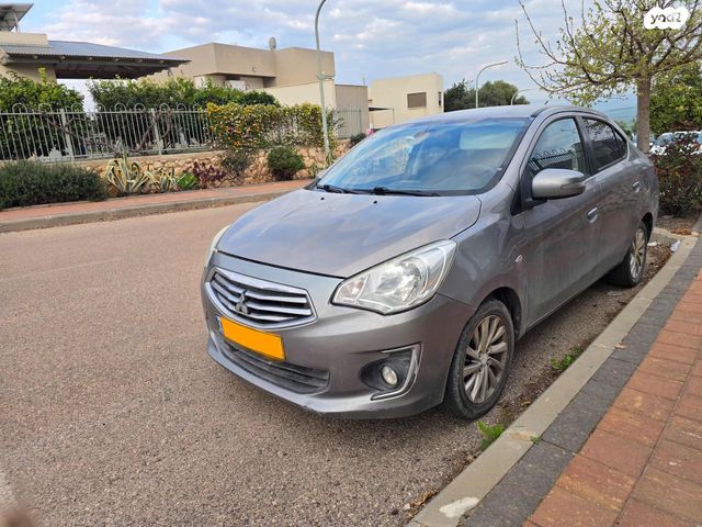 מודעת רכב מיצובישי אטראז'