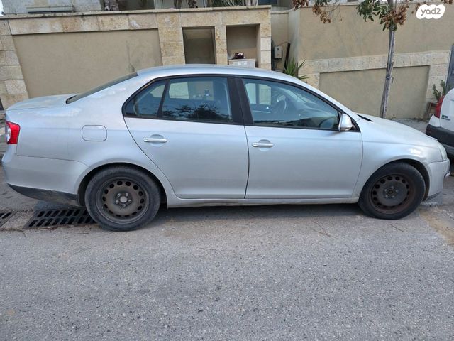 מודעת רכב פולקסווגן ג'טה 