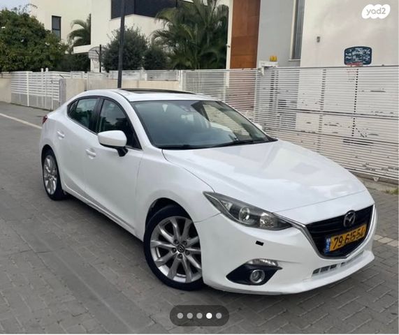 מודעת רכב מאזדה 3