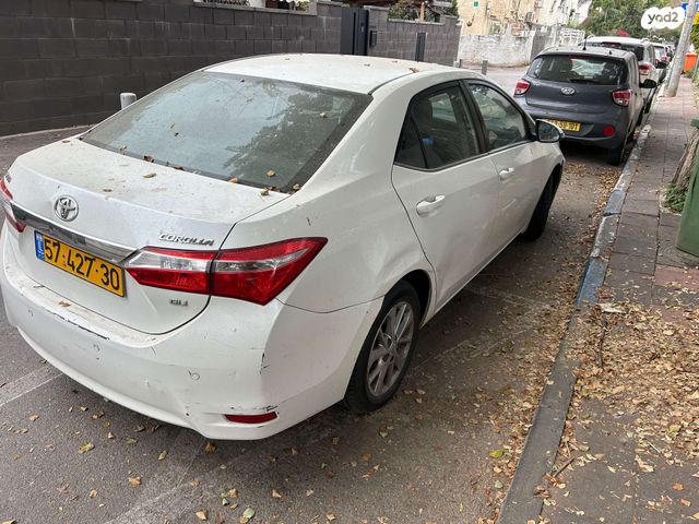 מודעת רכב טויוטה קורולה