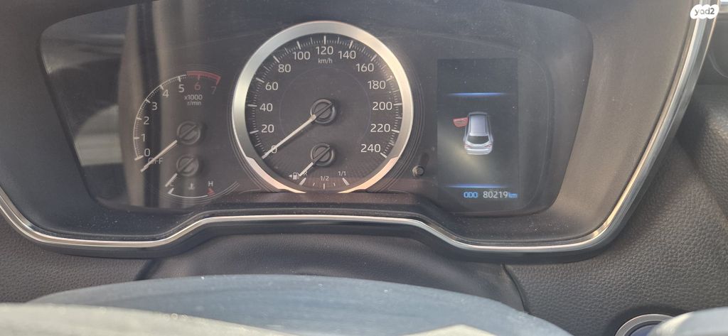 מודעת רכב טויוטה קורולה