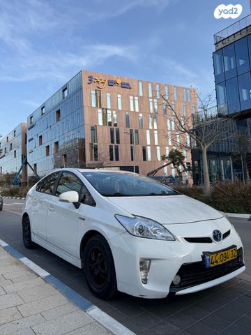 מודעת רכב טויוטה פריוס