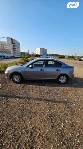 מודעת רכב מאזדה 3