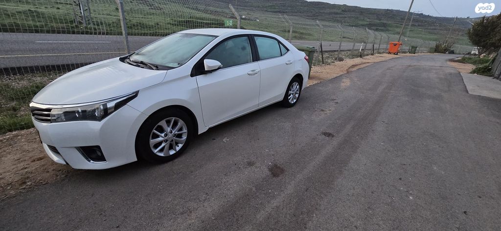 מודעת רכב טויוטה קורולה
