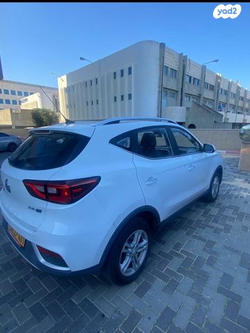 מודעת רכב אם ג'י ZS