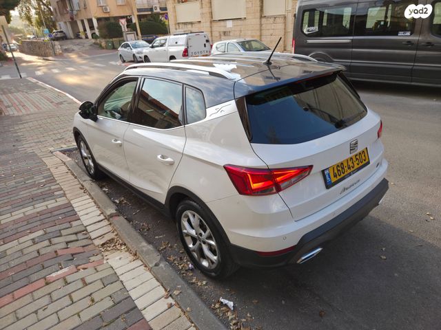 מודעת רכב סיאט ארונה