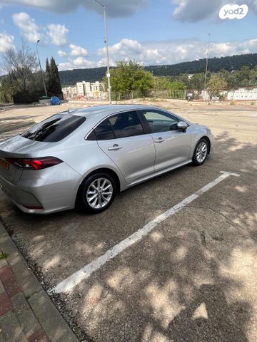 מודעת רכב טויוטה קורולה