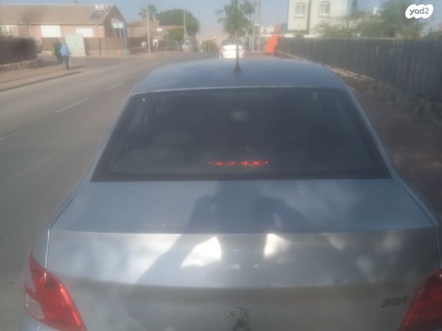 מודעת רכב פיג'ו 301