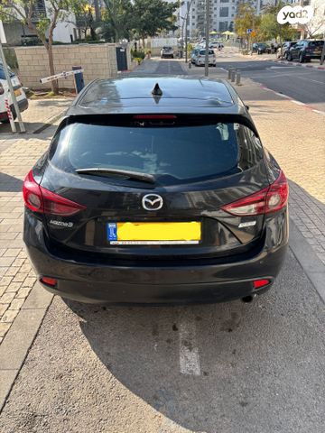 מודעת רכב מאזדה 3