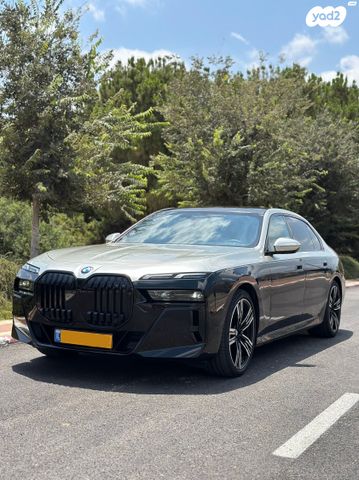 מודעת רכב ב מ וו סדרה 7