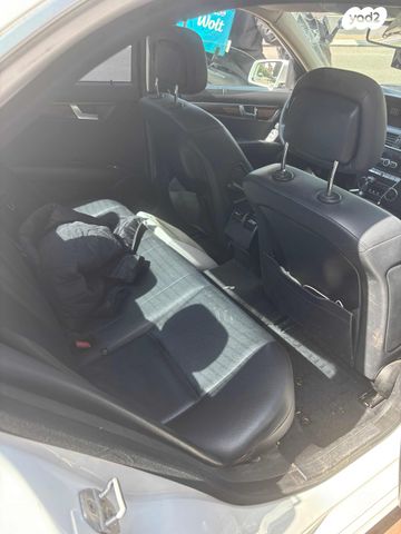 מודעת רכב מרצדס-בנץ C-class