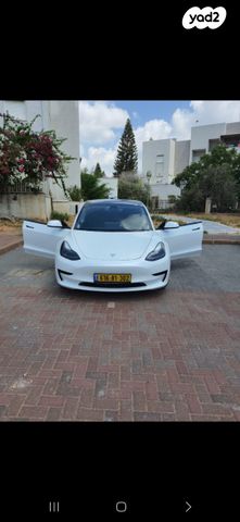 מודעת רכב טסלה מודל 3