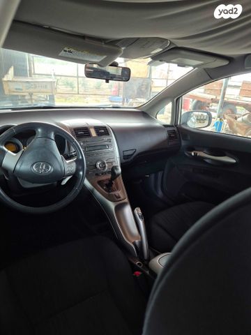 מודעת רכב טויוטה אוריס