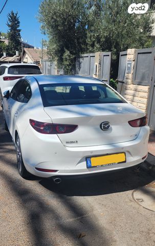 מודעת רכב מאזדה 3