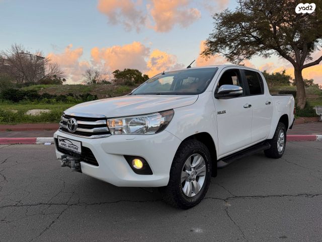 מודעת רכב טויוטה היילקס