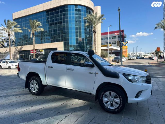 מודעת רכב טויוטה היילקס