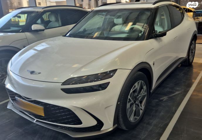 מודעת רכב ג'נסיס GV60