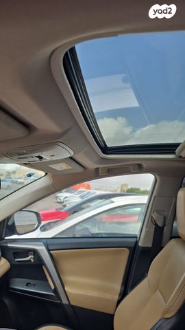 מודעת רכב טויוטה RAV4