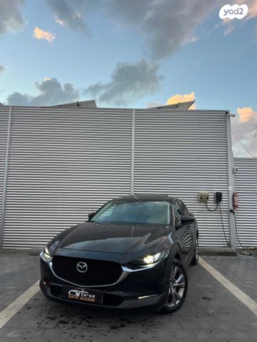 מודעת רכב מאזדה CX-30