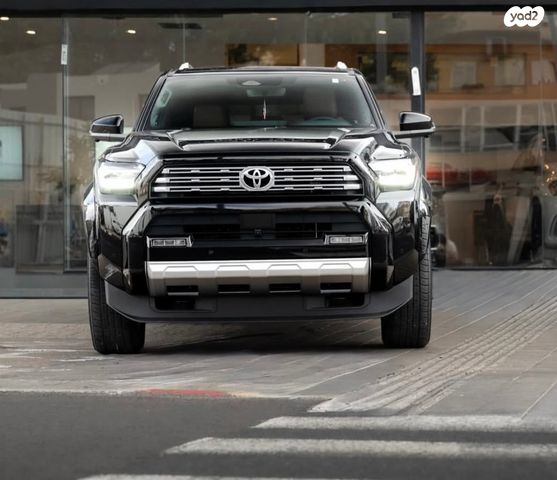 מודעת רכב טויוטה פור-ראנר