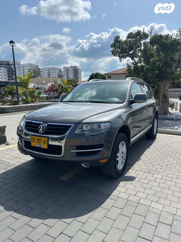 מודעת רכב פולקסווגן טוארג