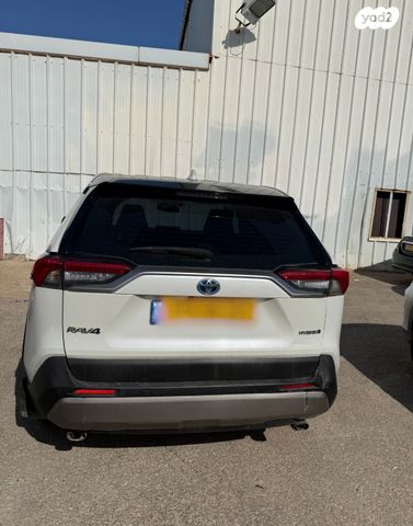 מודעת רכב טויוטה RAV4 2