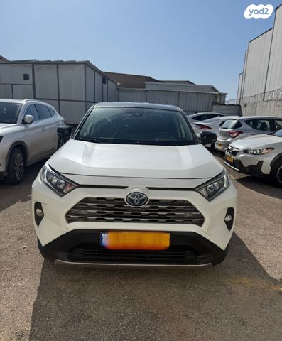 מודעת רכב טויוטה RAV4