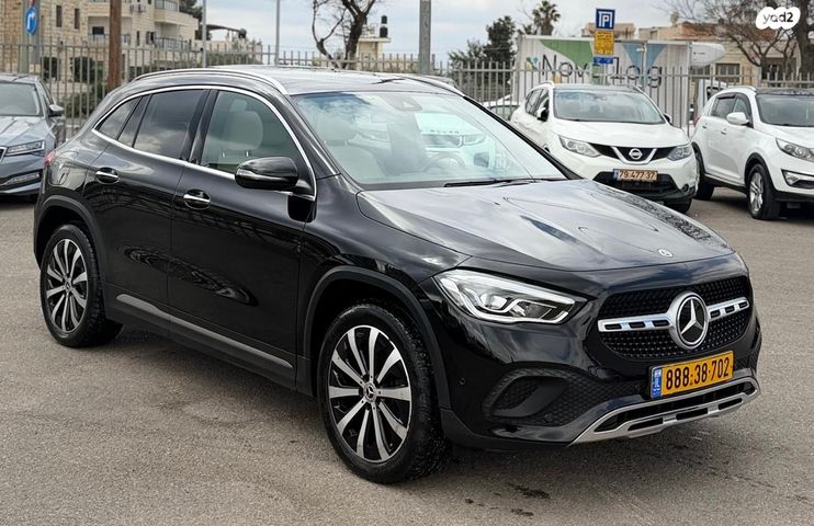 מודעת רכב מרצדס-בנץ GLA