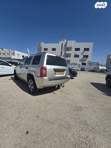 מודעת רכב ג'יפ פטריוט 1