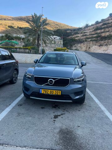 מודעת רכב וולוו XC40