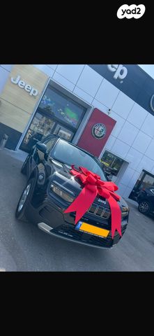 מודעת רכב ג'יפ אוונגר