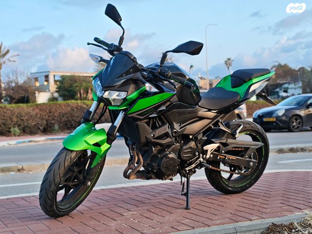 מודעת רכב קאוואסאקי Z400