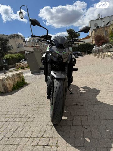 מודעת רכב קאוואסאקי Z900