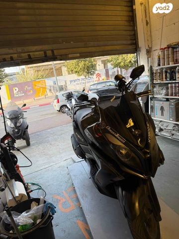 מודעת רכב קימקו דאון-טאון 350