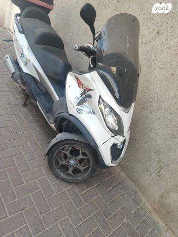 מודעת רכב פיאג'ו MP3 300