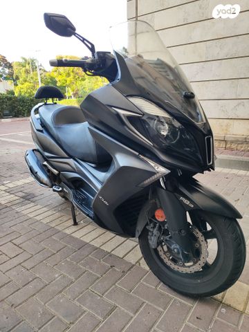 מודעת רכב קימקו דאון-טאון 350