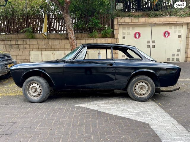 מודעת רכב אלפא רומאו