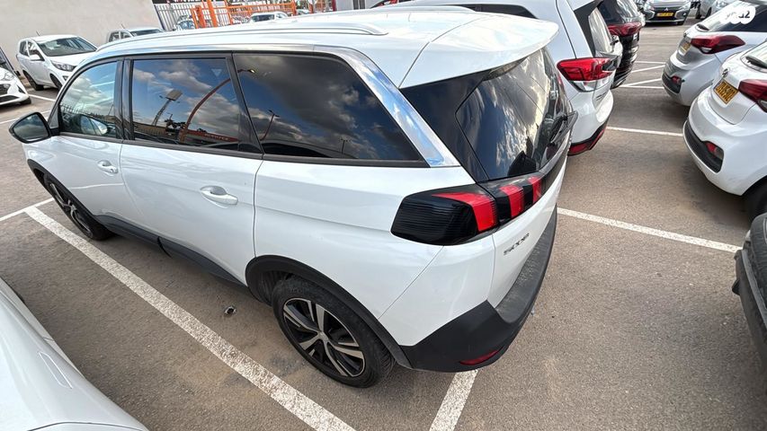 מודעת רכב פיג'ו 5008