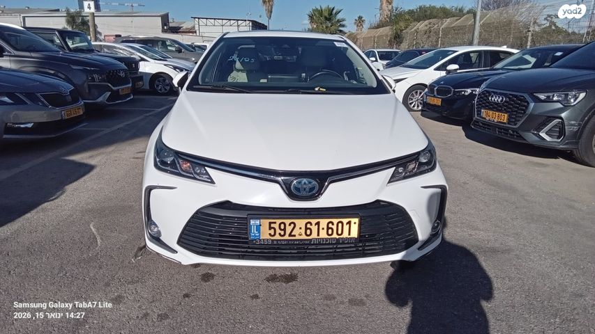 מודעת רכב טויוטה קורולה