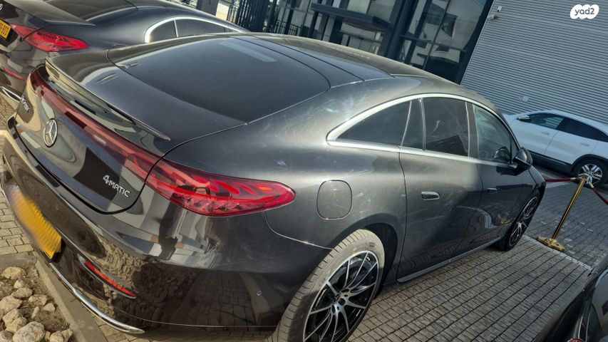 מודעת רכב מרצדס-בנץ EQS 1