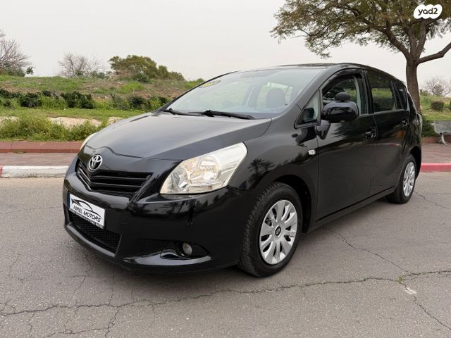 מודעת רכב טויוטה ורסו