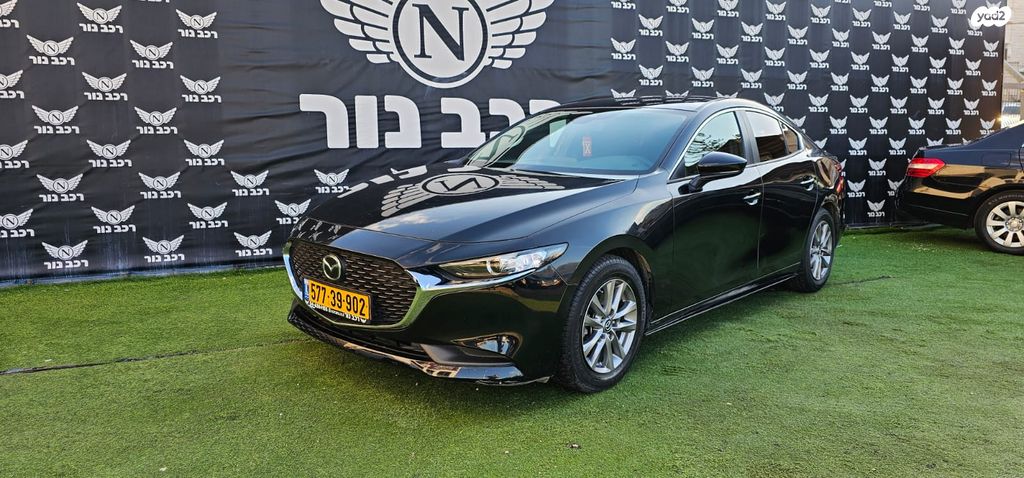 מודעת רכב מאזדה 3