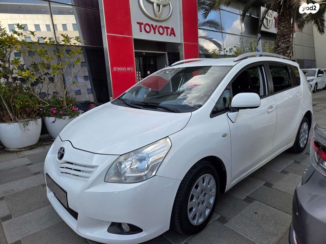 מודעת רכב טויוטה ורסו